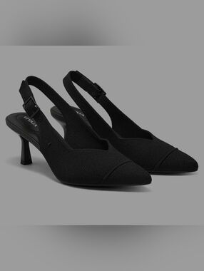 Vivaia Addison Black Slingback Pointed-Toe Kitten Heels - Size 37
